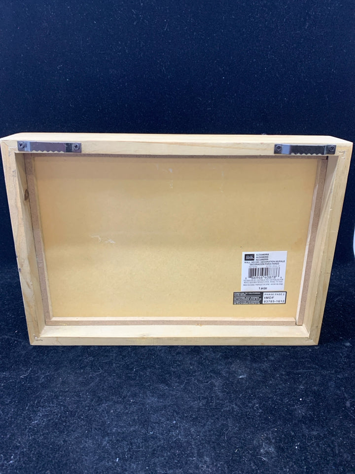 IT'S SO GOOD TO BE HOME -GOLD WALL HANGING W/WOOD FRAME.