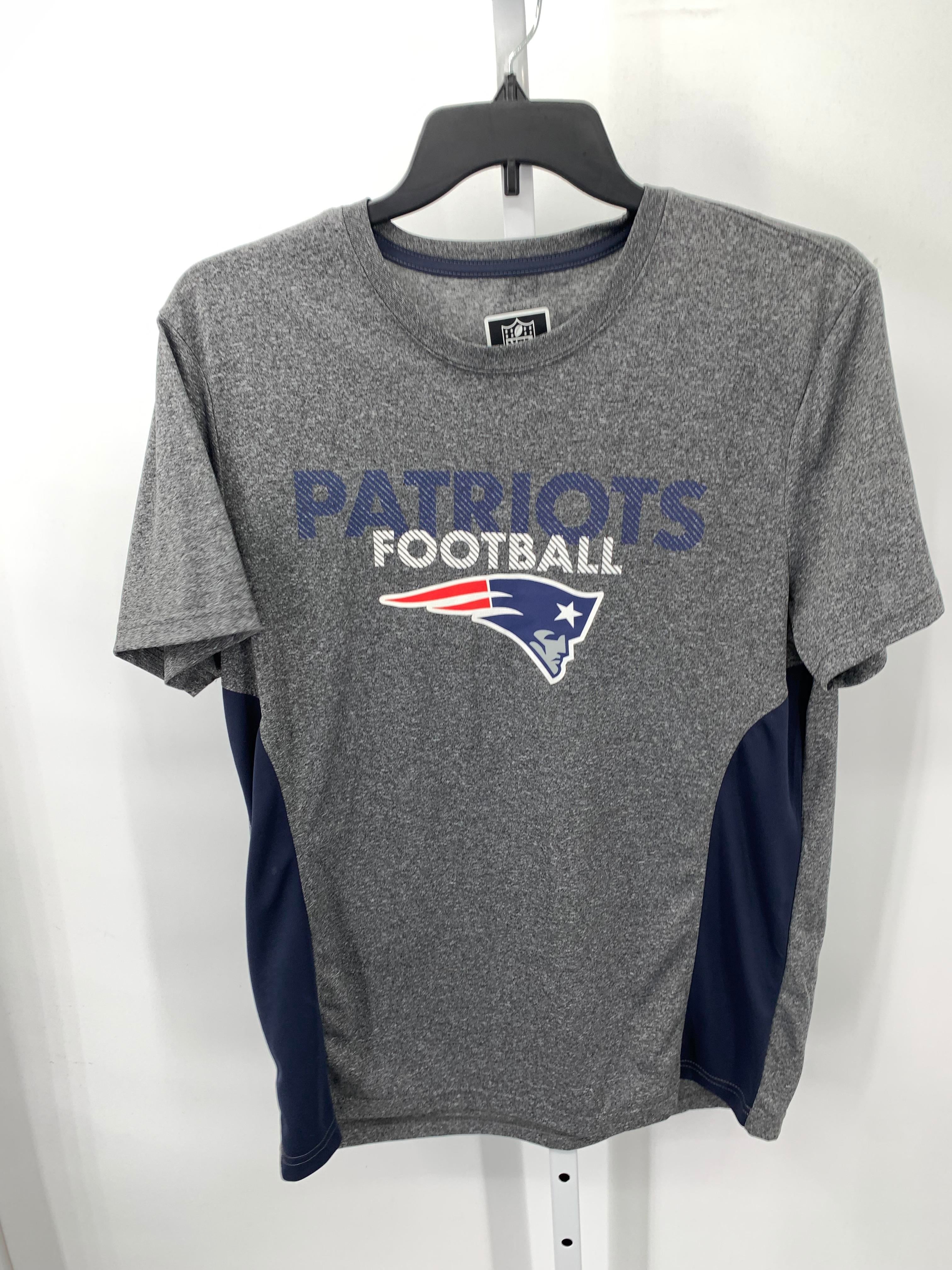 PATRIOTS FOOTBALL TEE