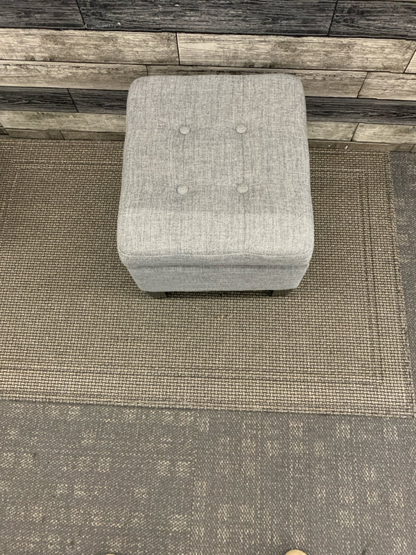 BLACKED FOOTED GRAY FOOT REST W STORAGE.