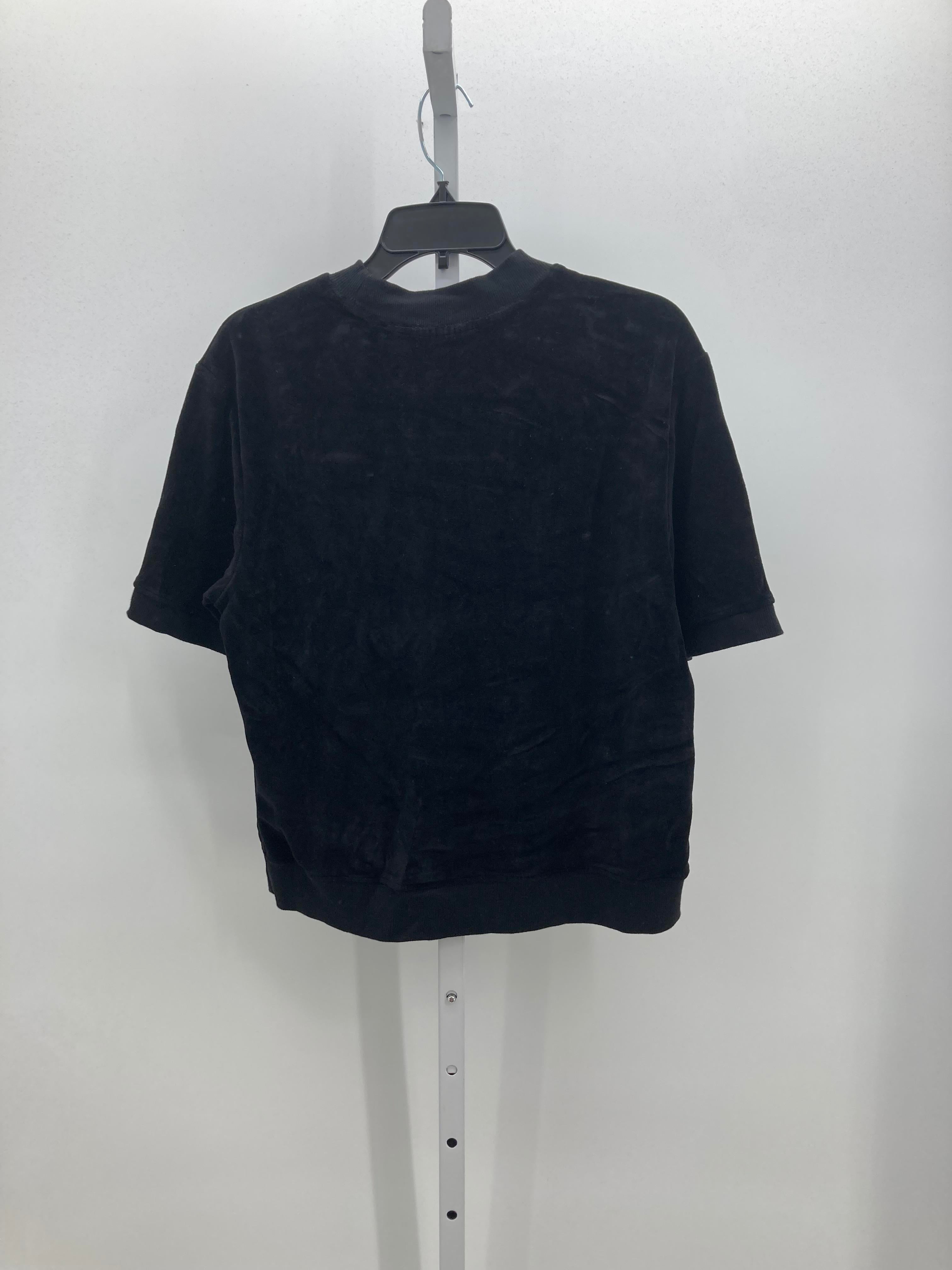 Size Small Juniors Short Sleeve Shirt