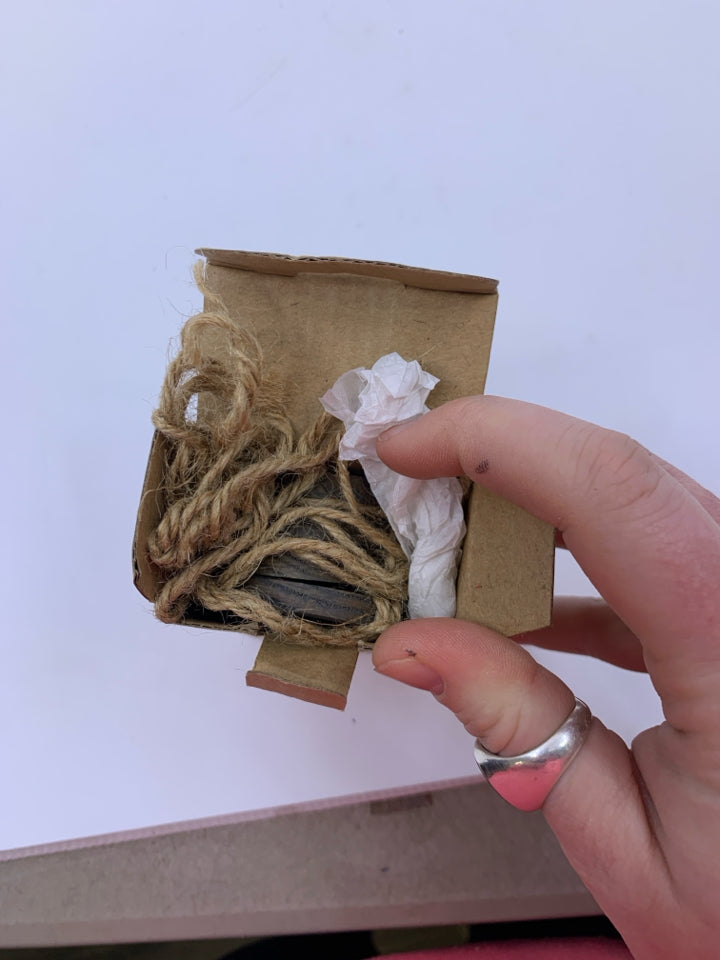 NIB 4 ASH WOOD & CHALK BOARD TAGS.