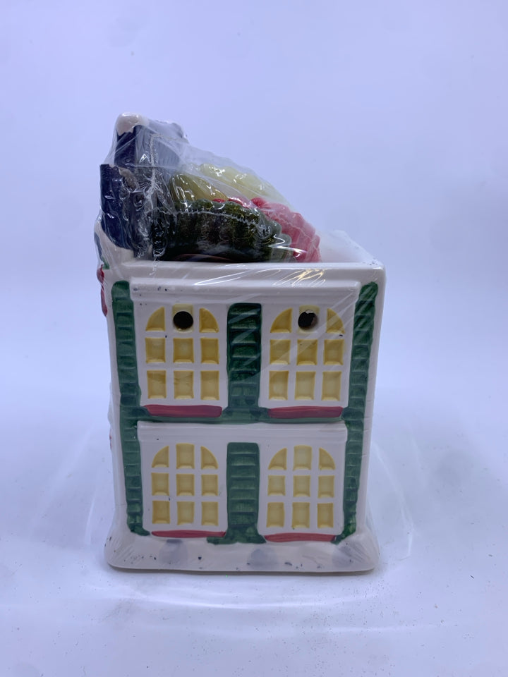 NIP CERAMIC CANDLE SHOPPE TEA LIGHT HOLDER YANKEE CANDLE + 3 SCENTS.