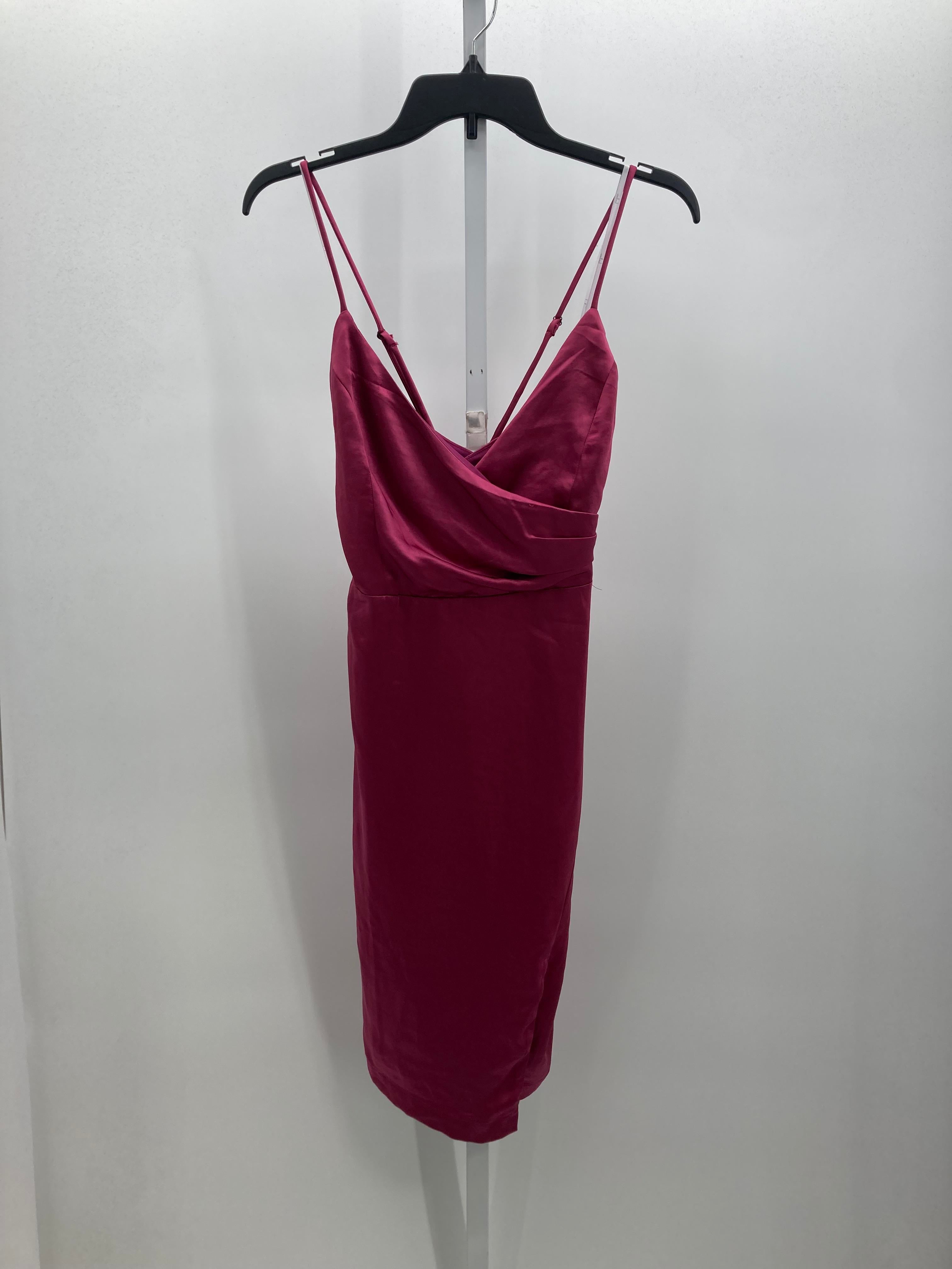Lulus Size Medium Juniors Sleeveless Dress
