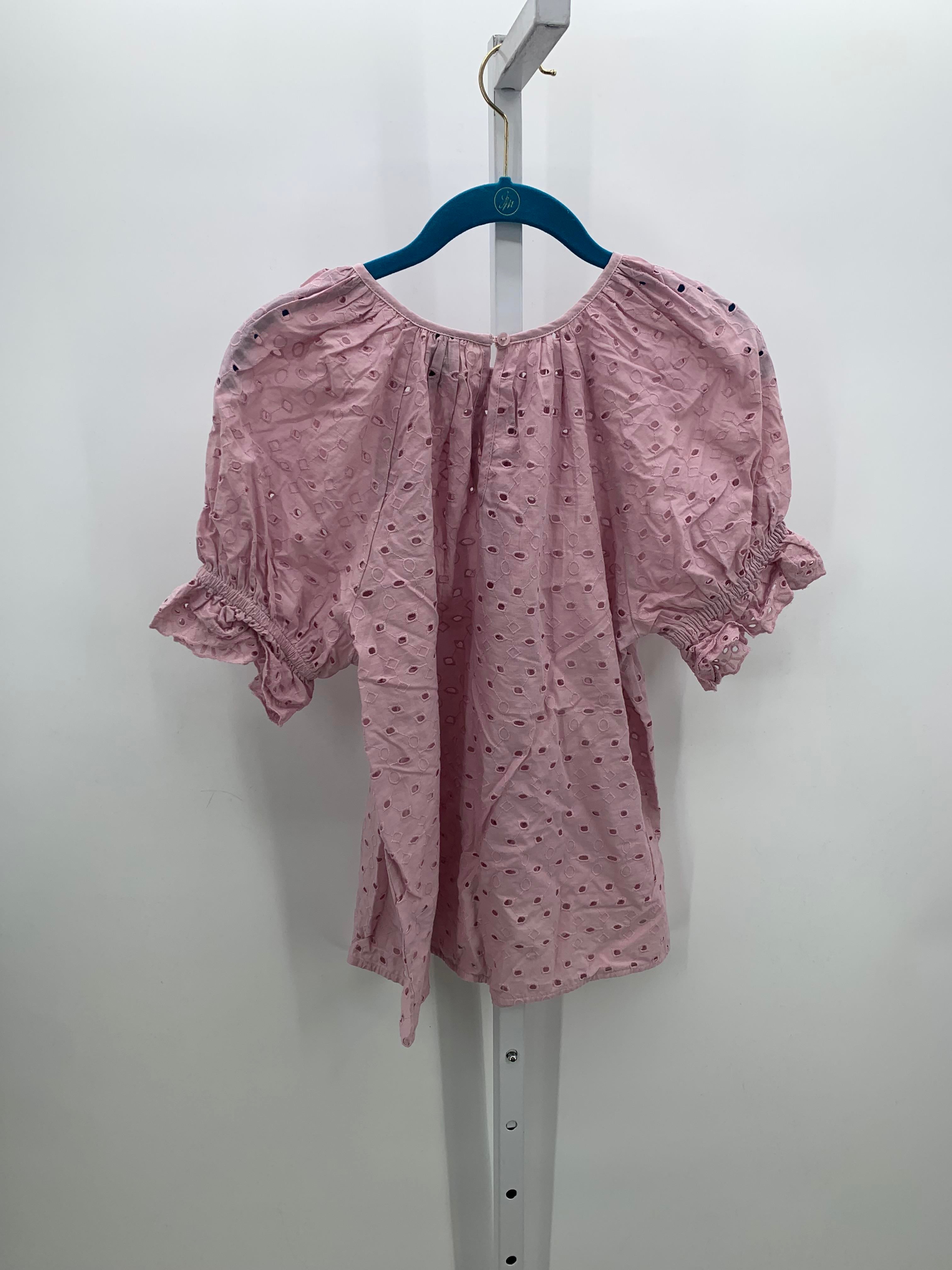 Universal Thread Size Small Misses Short Sleeve Shirt
