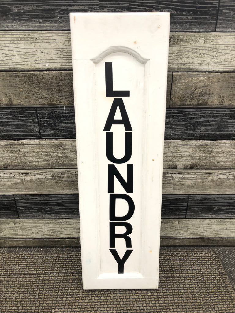 WHITE LAUNDRY WALL HANGING SIGN.