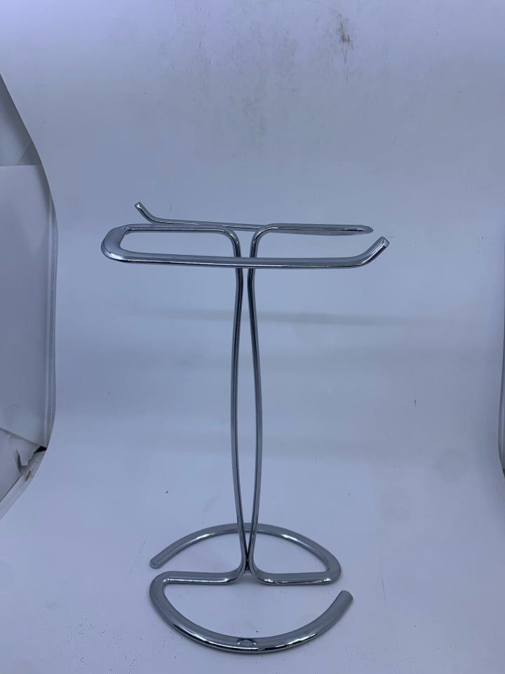 SILVER COUNTER TOWEL HOLDER.