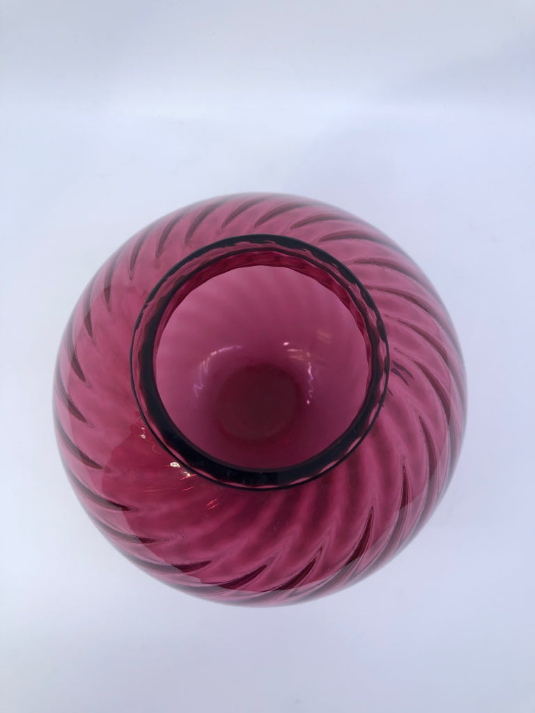 CRANBERRY CRYSTAL SWIRL OPTIC RED VASE.