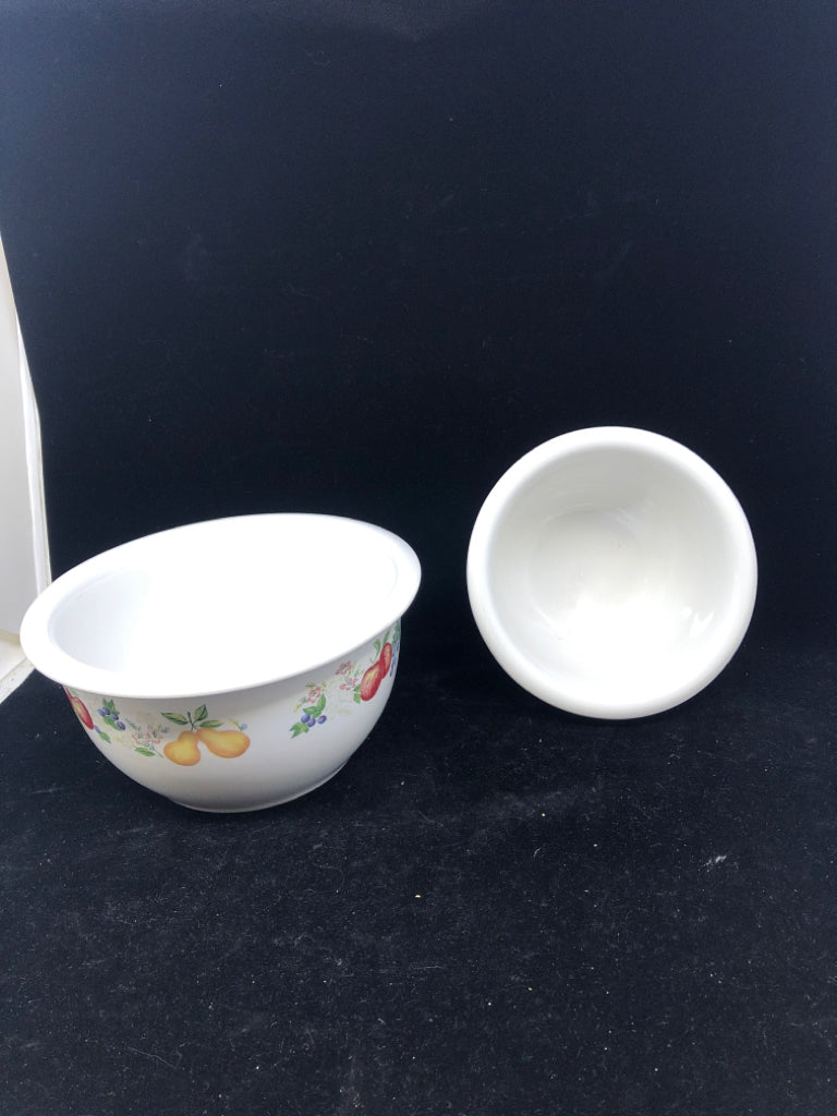 2 STONEWARE NESTING BOWLS.
