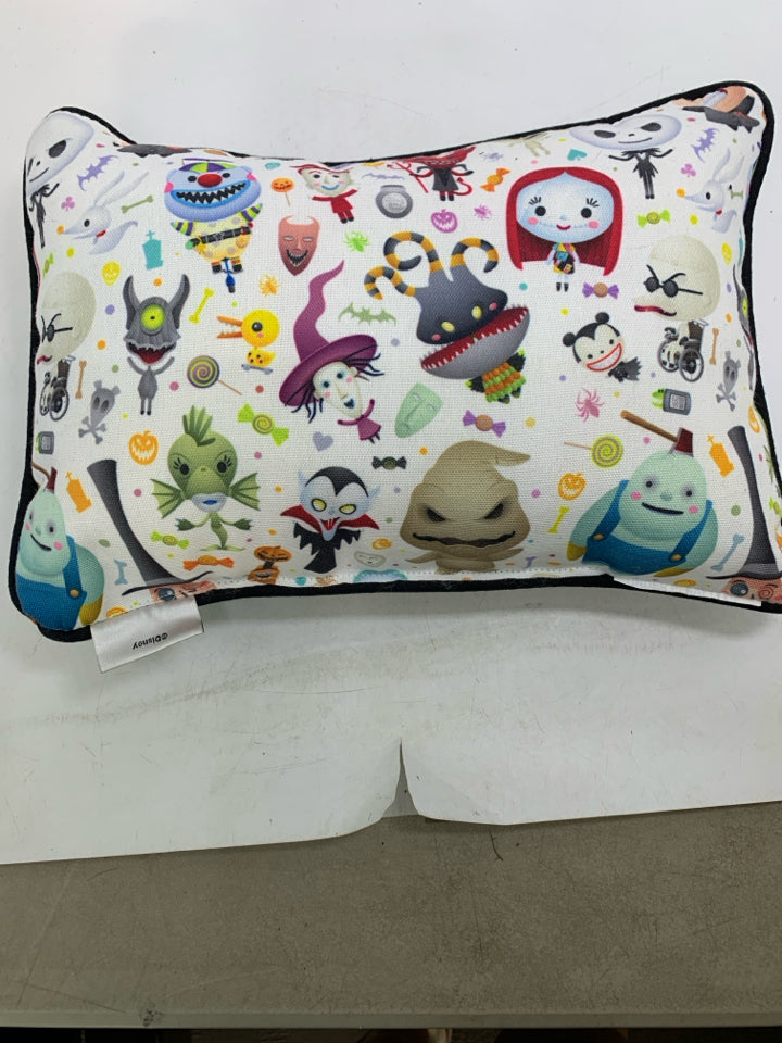ALL THE CHARACTERS FROM NIGHTMARE BEFORE CHRISTMAS PILLOW.