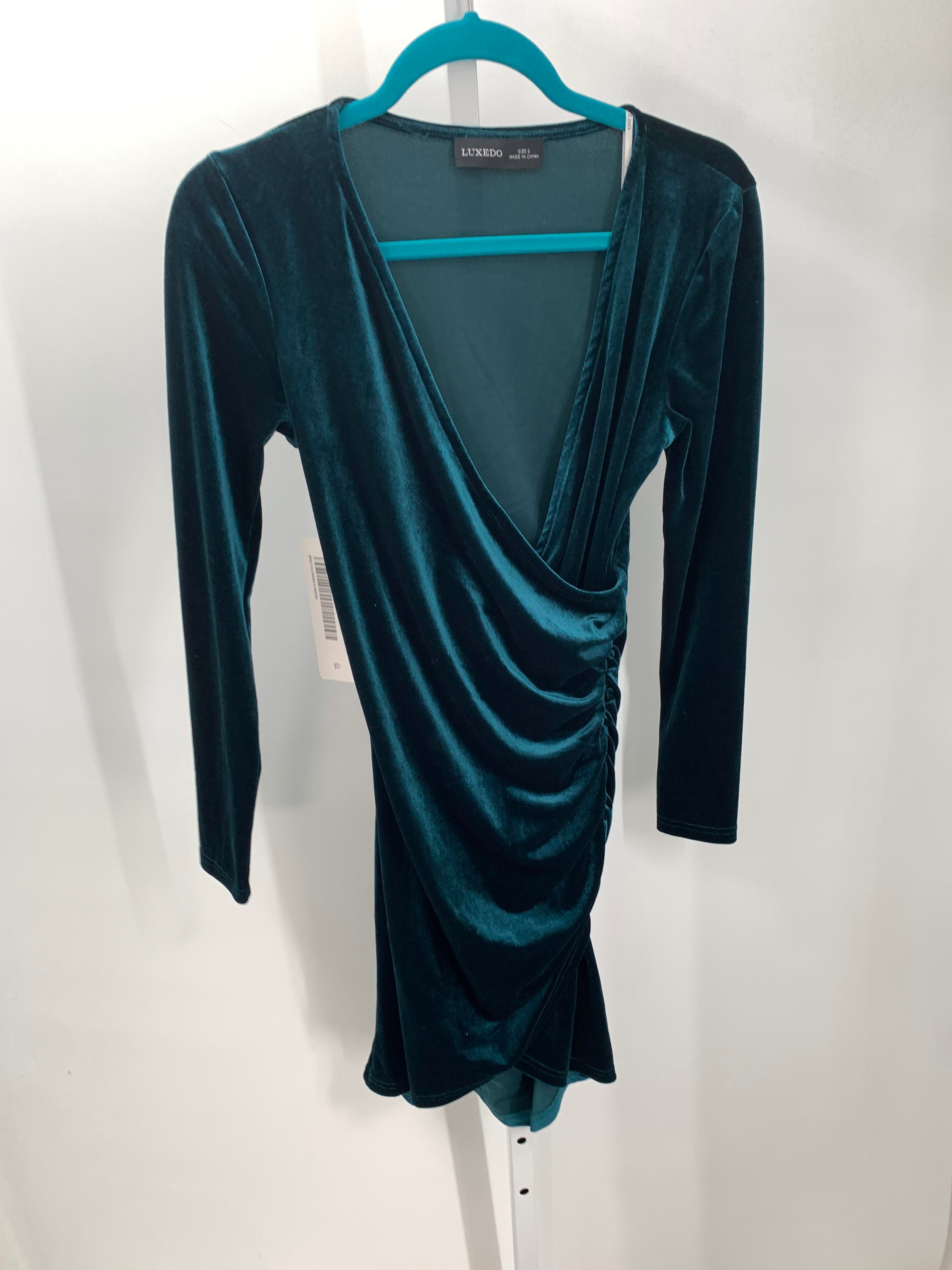 Size Small Misses Long Sleeve Dress