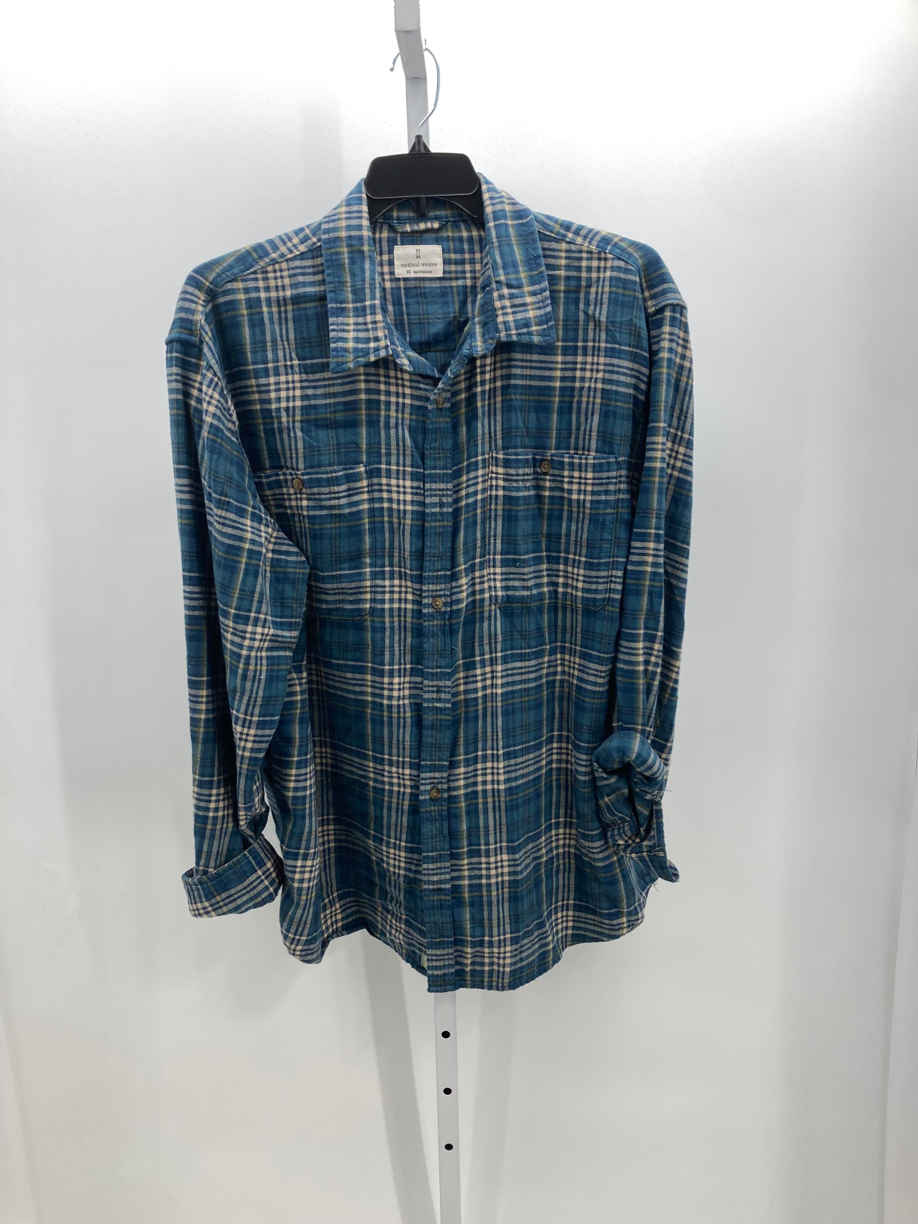 PLAID BTN DOWN