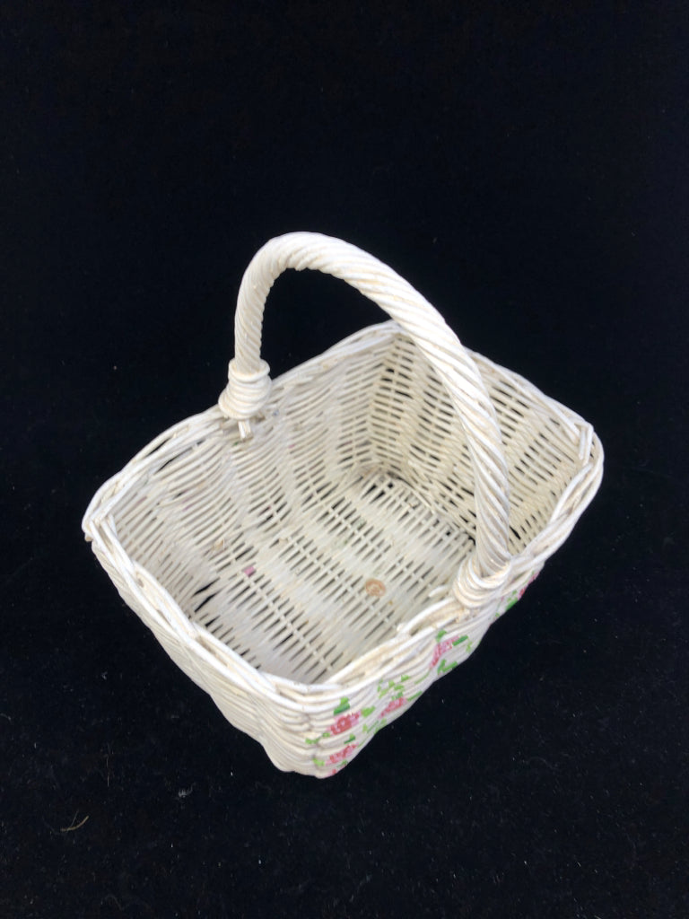 WHITE BASKET W PINK ROSES AND HANDLE.