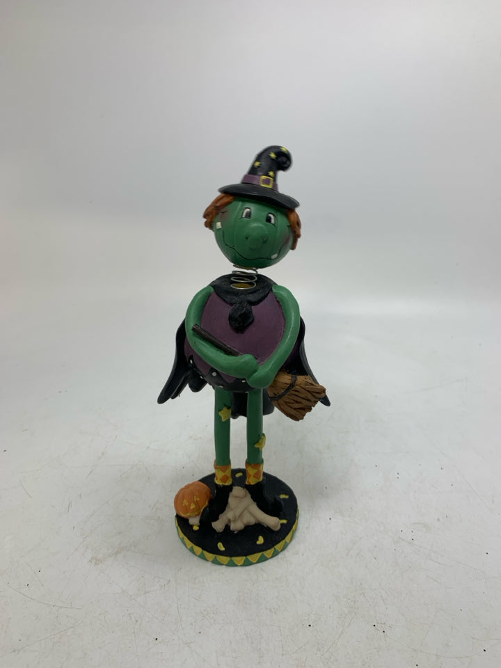RESIN GREEN WITCH BOBBLE HEAD.