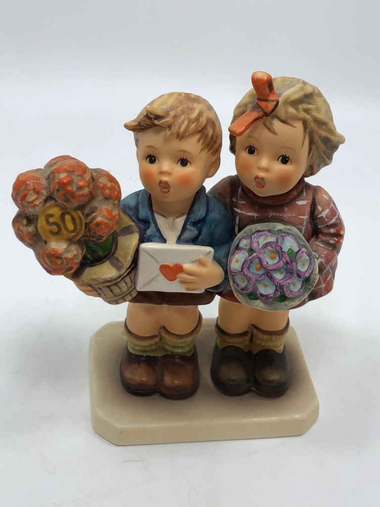 HUMMEL THE LOVE LIVES ON FIGURIN 5OTH ANNIVERSARY.