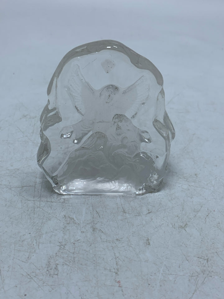 GLASS SLAB W/ FROSTED MOTHER MARY AND BABY.