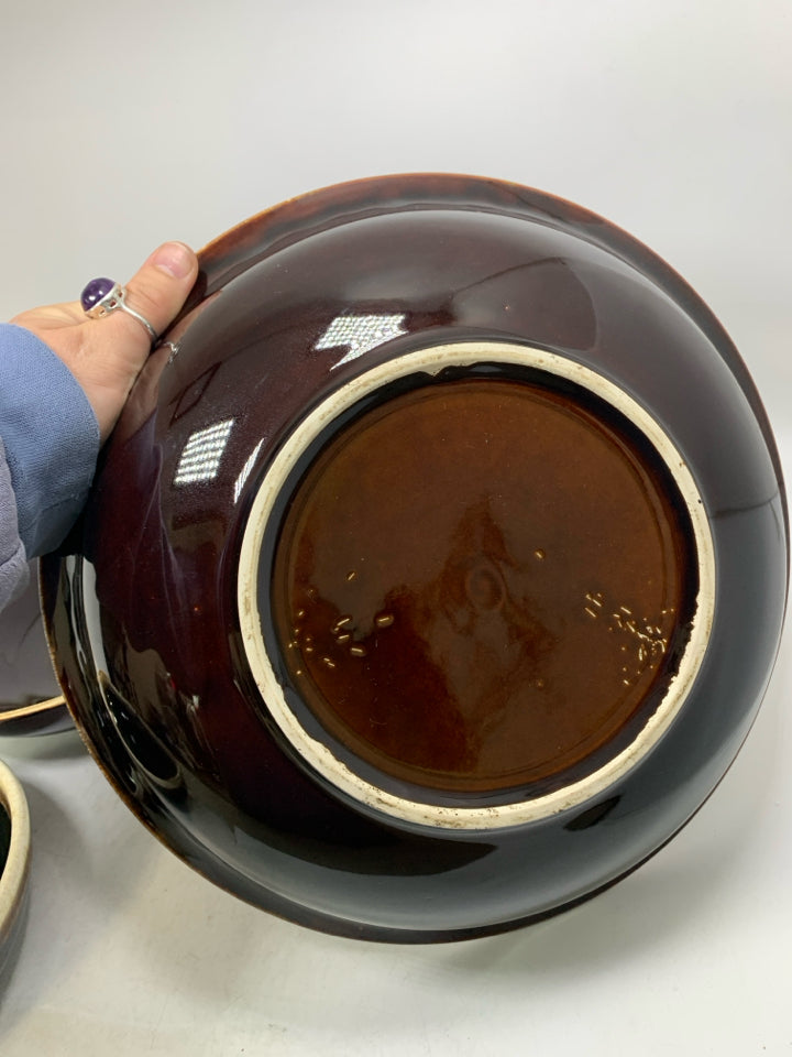 3 BROWN HEAVY NESTING BOWLS.