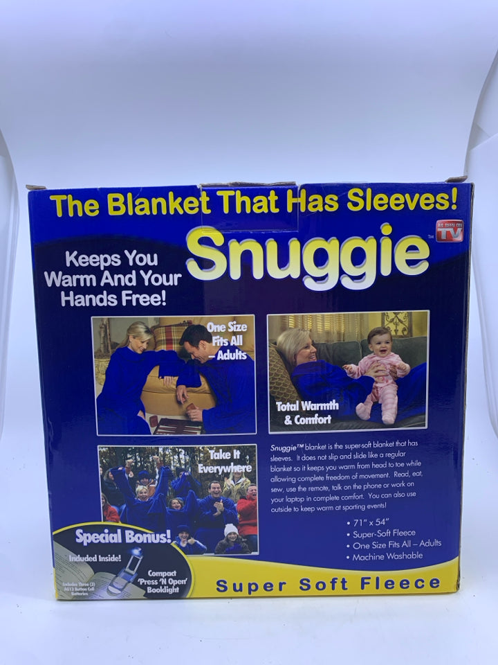 NIB SNUGGIE WEARABLE BLANKET
