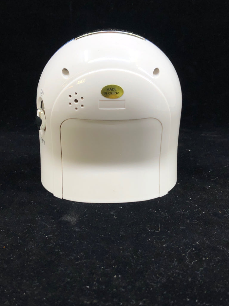 PLASTIC ALARM CLOCK.