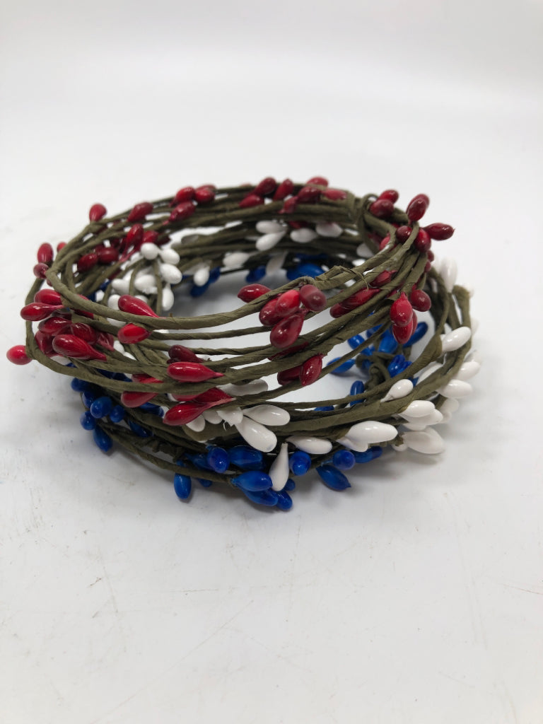 3PC AMERICANA PIP GARLAND.