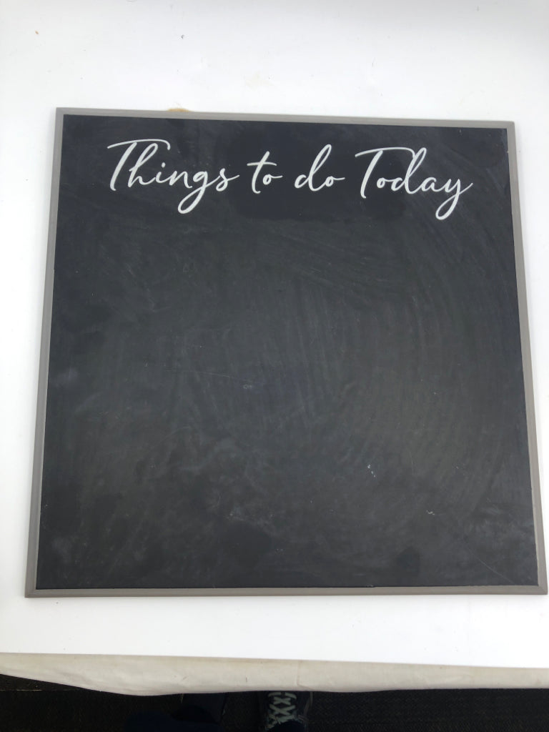 THINGS TO DO CHALKBOARD.