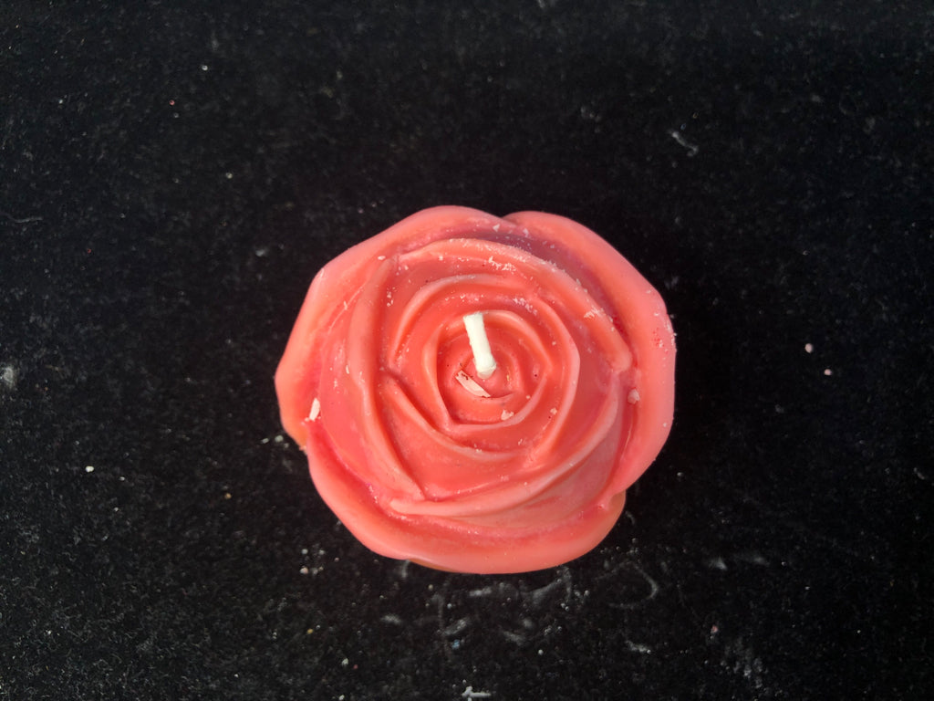 HANDMADE SOY WAX ROSE CANDLE.