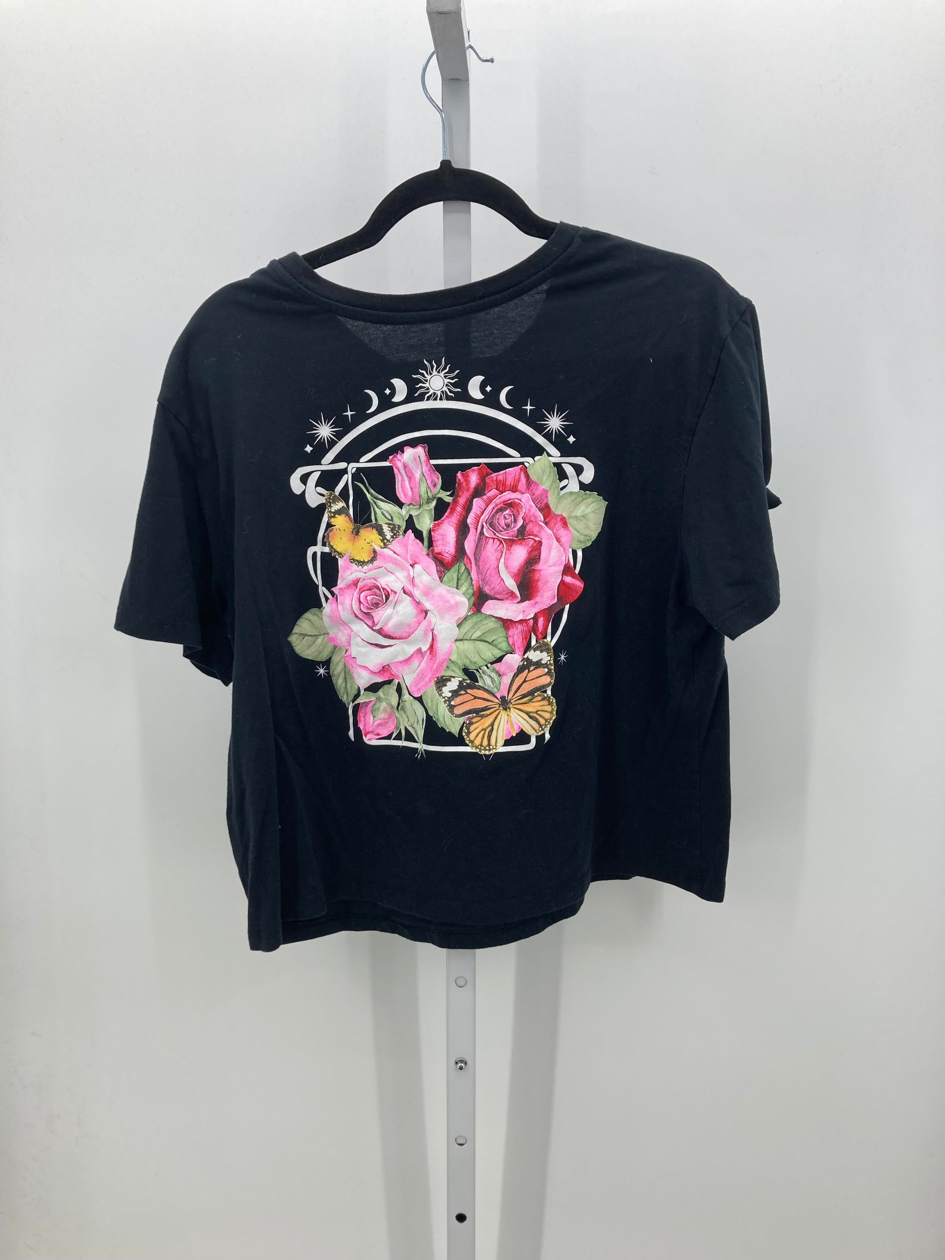 Size Extra Large Juniors Short Sleeve Shirt
