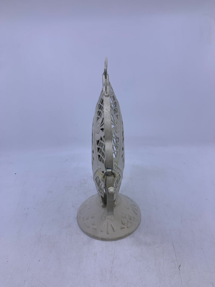 WHITE PIERCED METAL 3 TIER FOLD UP SERVING TRAY.