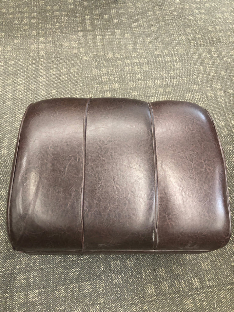 DRK BROWN FAUX LEATHER FOOT REST.