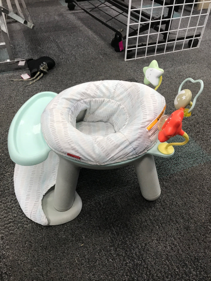Skip Hop Baby Seat Silver Lining 2-in-1 Sit-up Chair & Activity Floor Seat