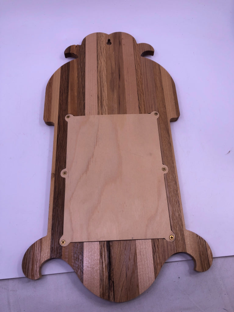 WOOD MIRROR W/ENGRAVED WOOD-BURNED HORSE.