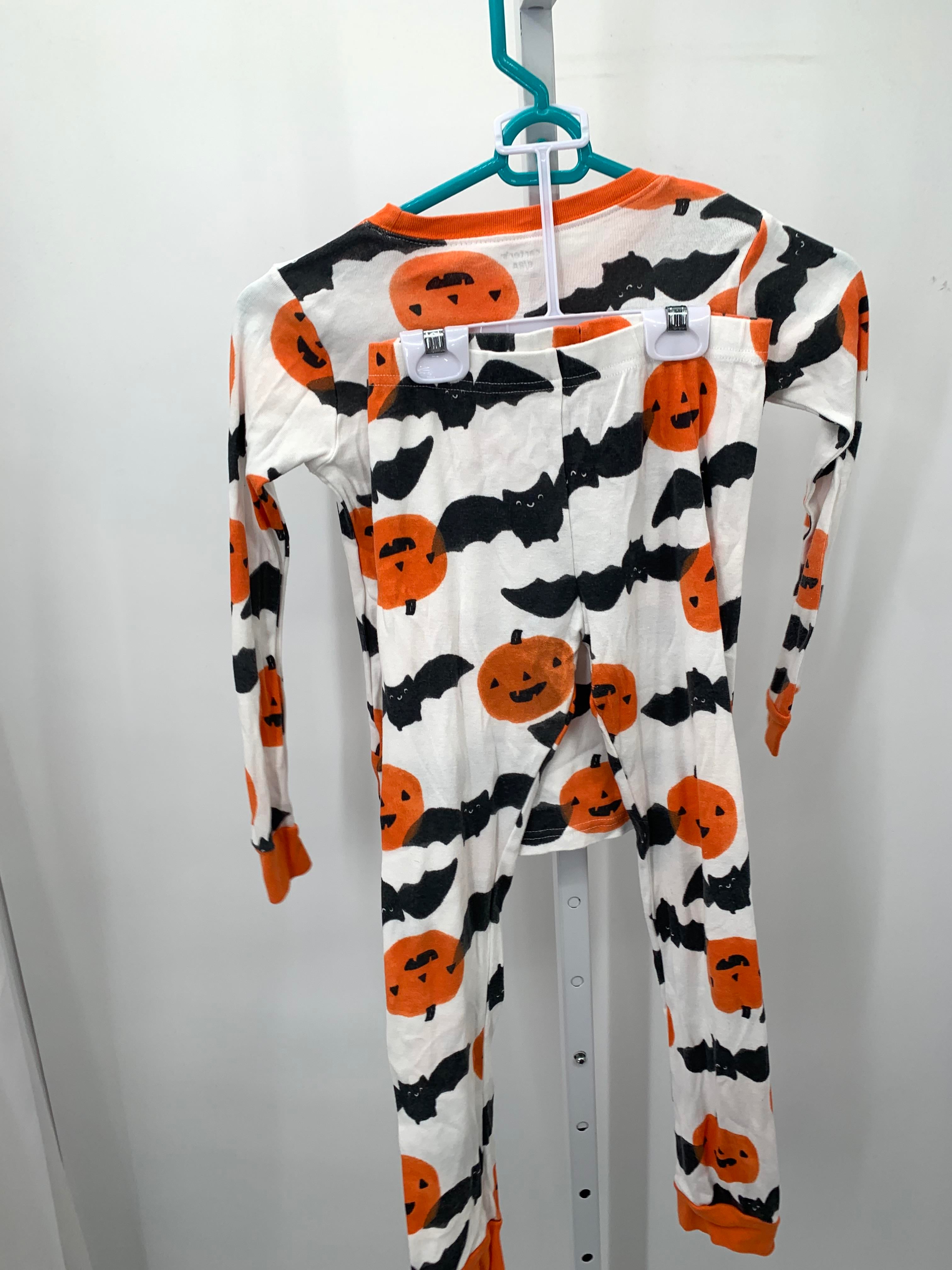 PAJAMAS BATS AND PUMPKINS
