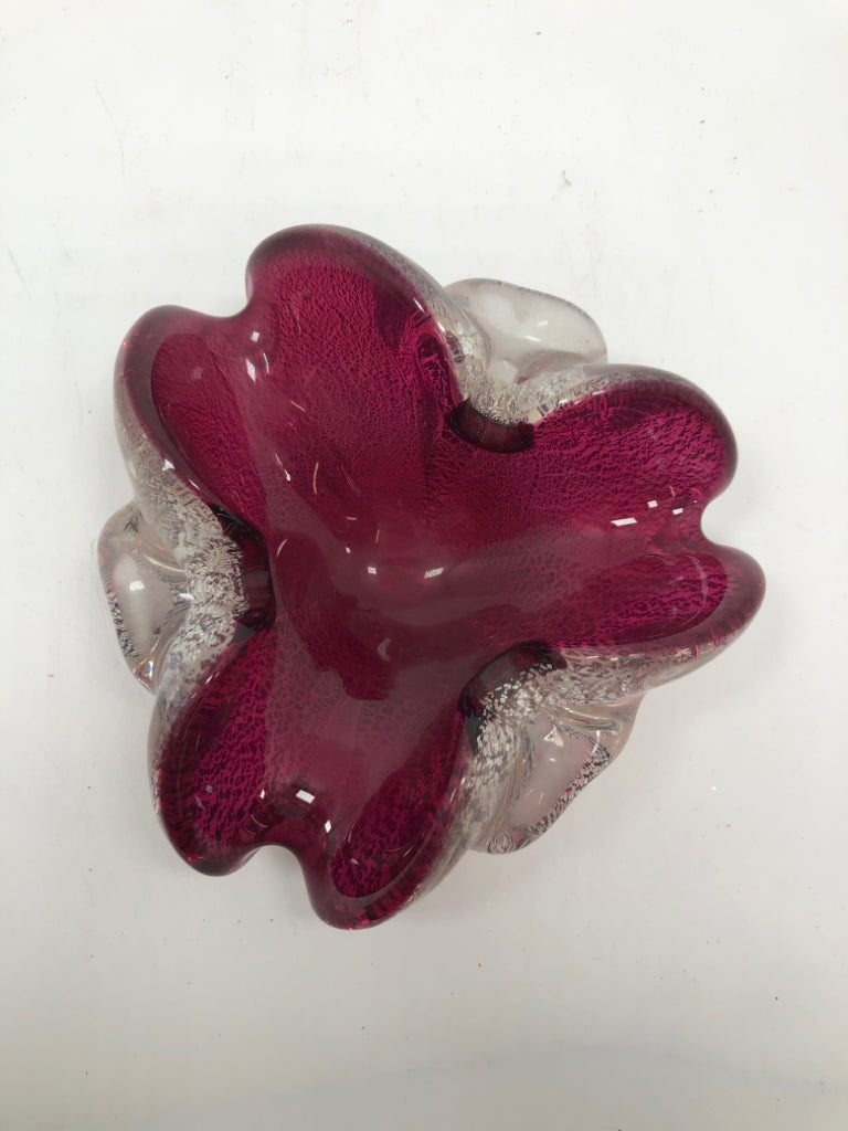 VTG CRANBERRY SCALLOP SHAPED GLASS BOWL.