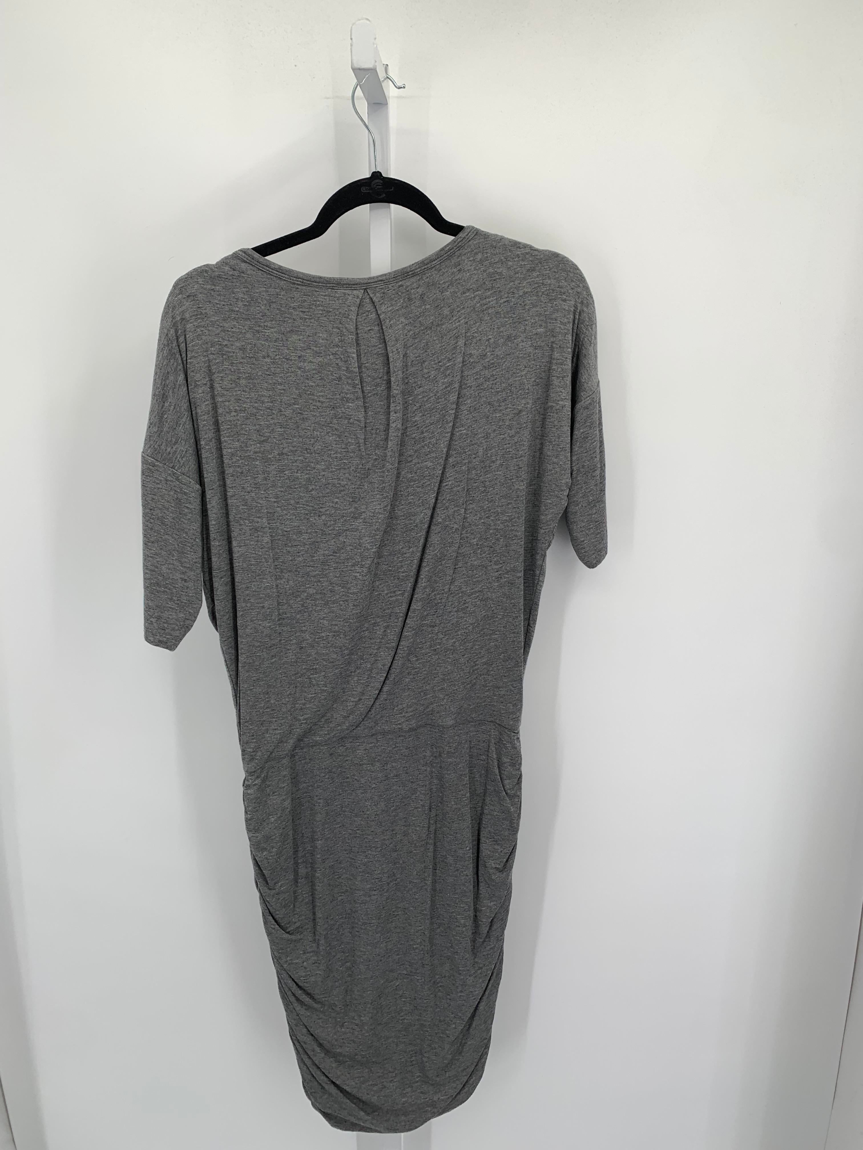 Athleta Size X Small Misses Short Sleeve Dress