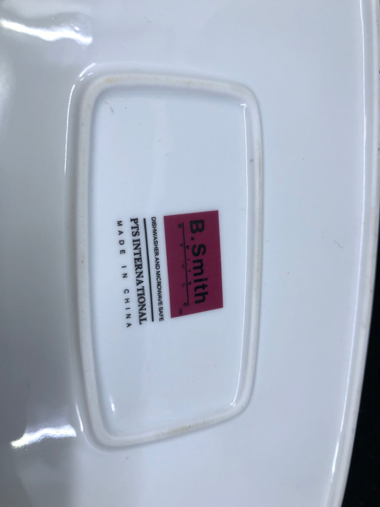 DEEP WHITE RECTANGLE CASSEROLE DISH.