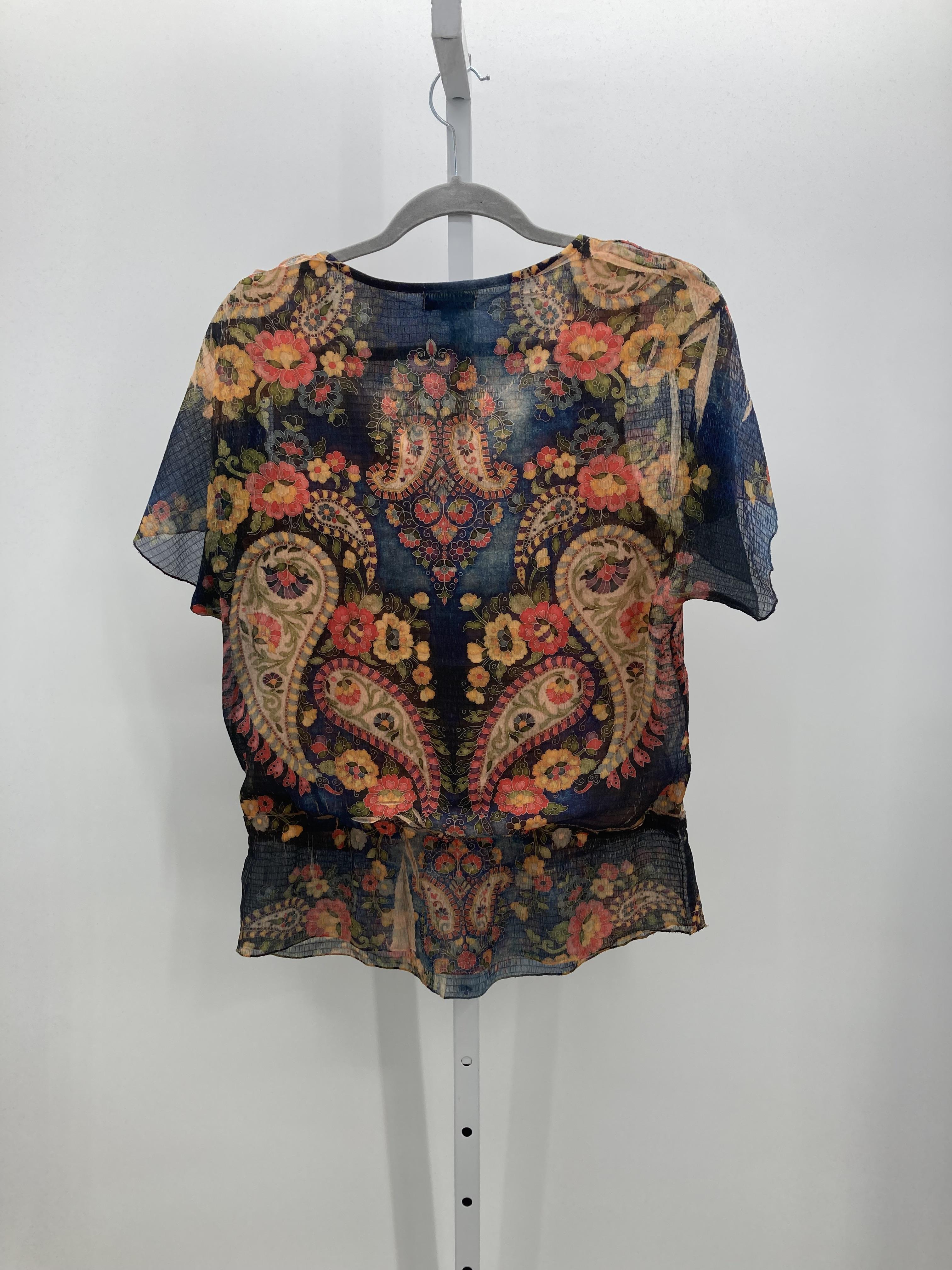 One World Size Medium Misses Short Sleeve Shirt