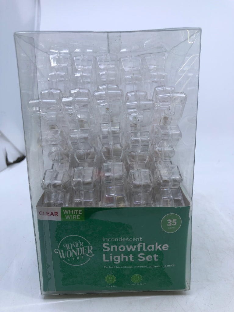 NIB SNOWFLAKE LIGHT SET.