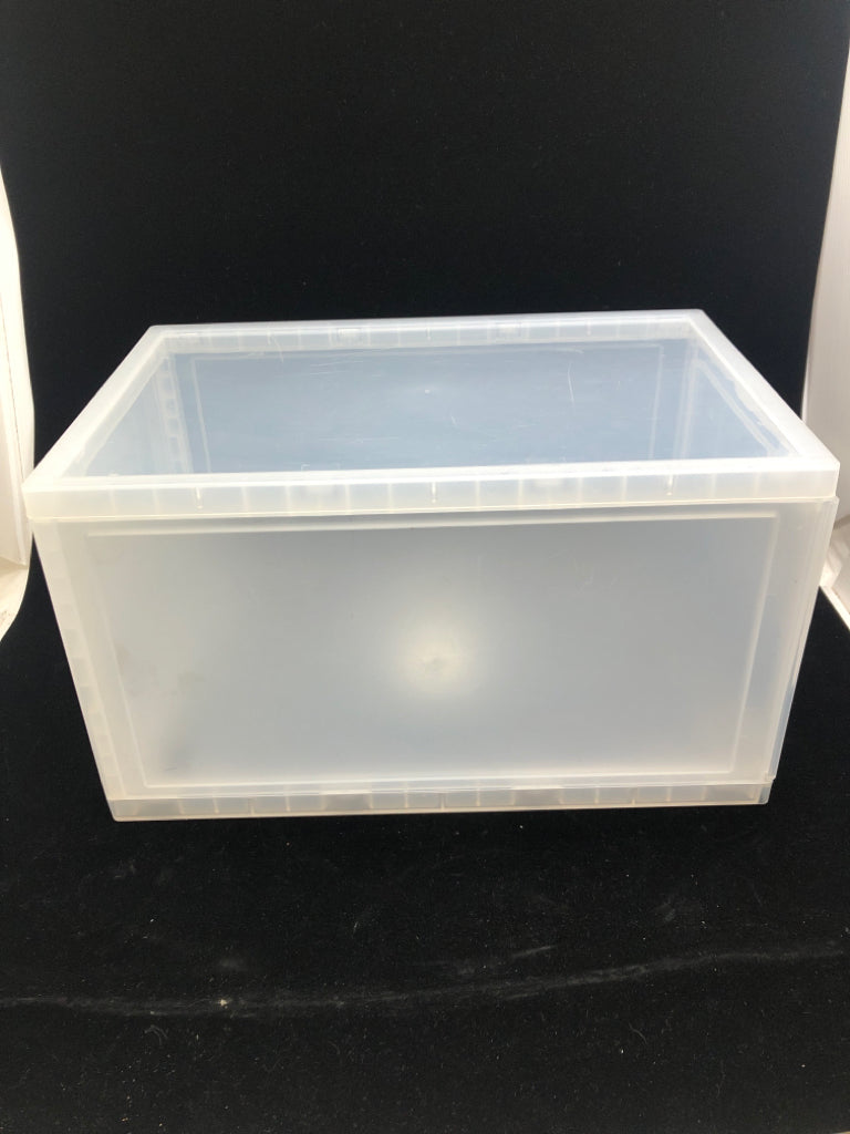 CLEAR PLASTIC SHOE STORAGE BIN W/DOOR.