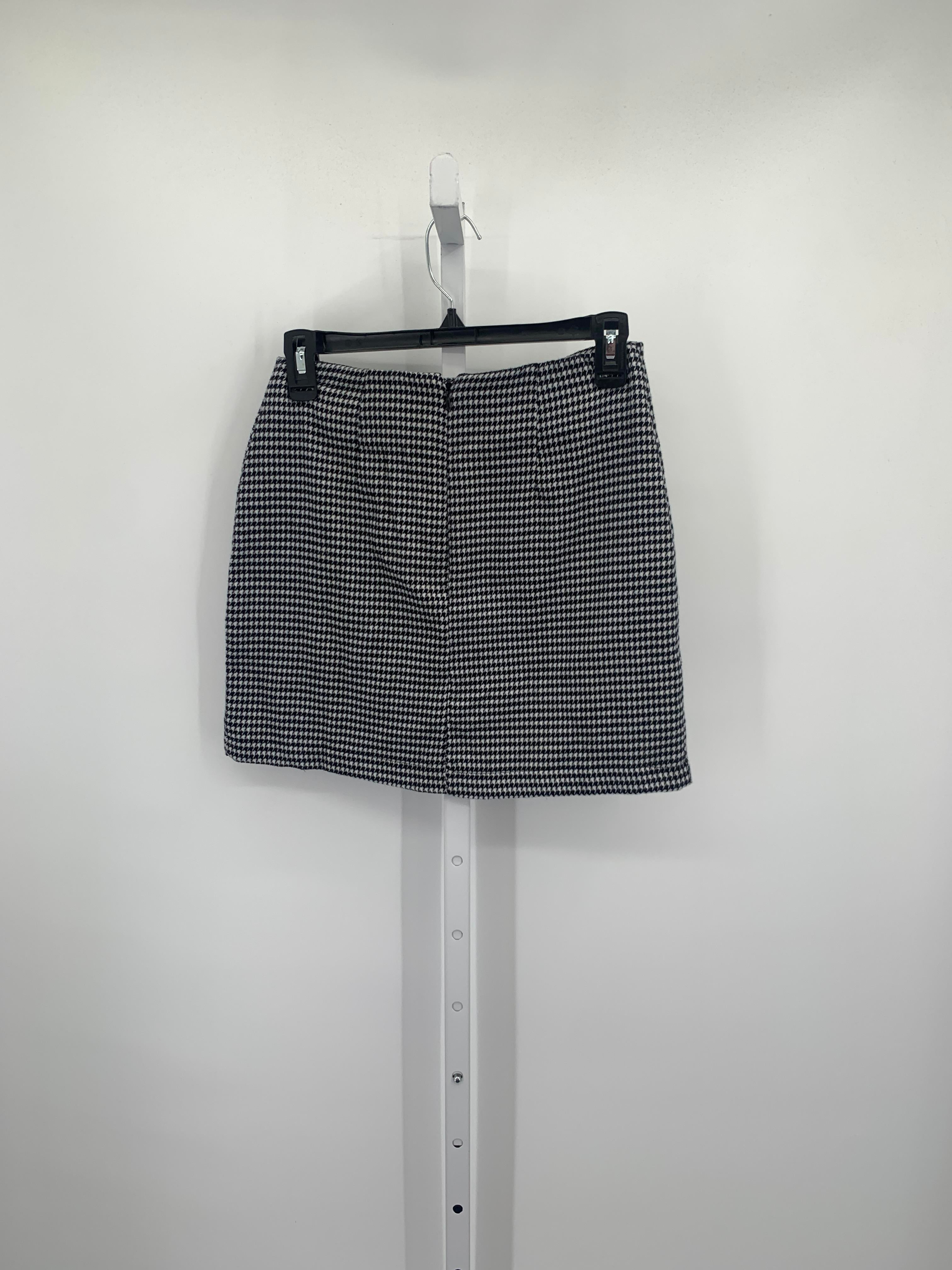 Eyeshadow Size 3 Juniors Skirt