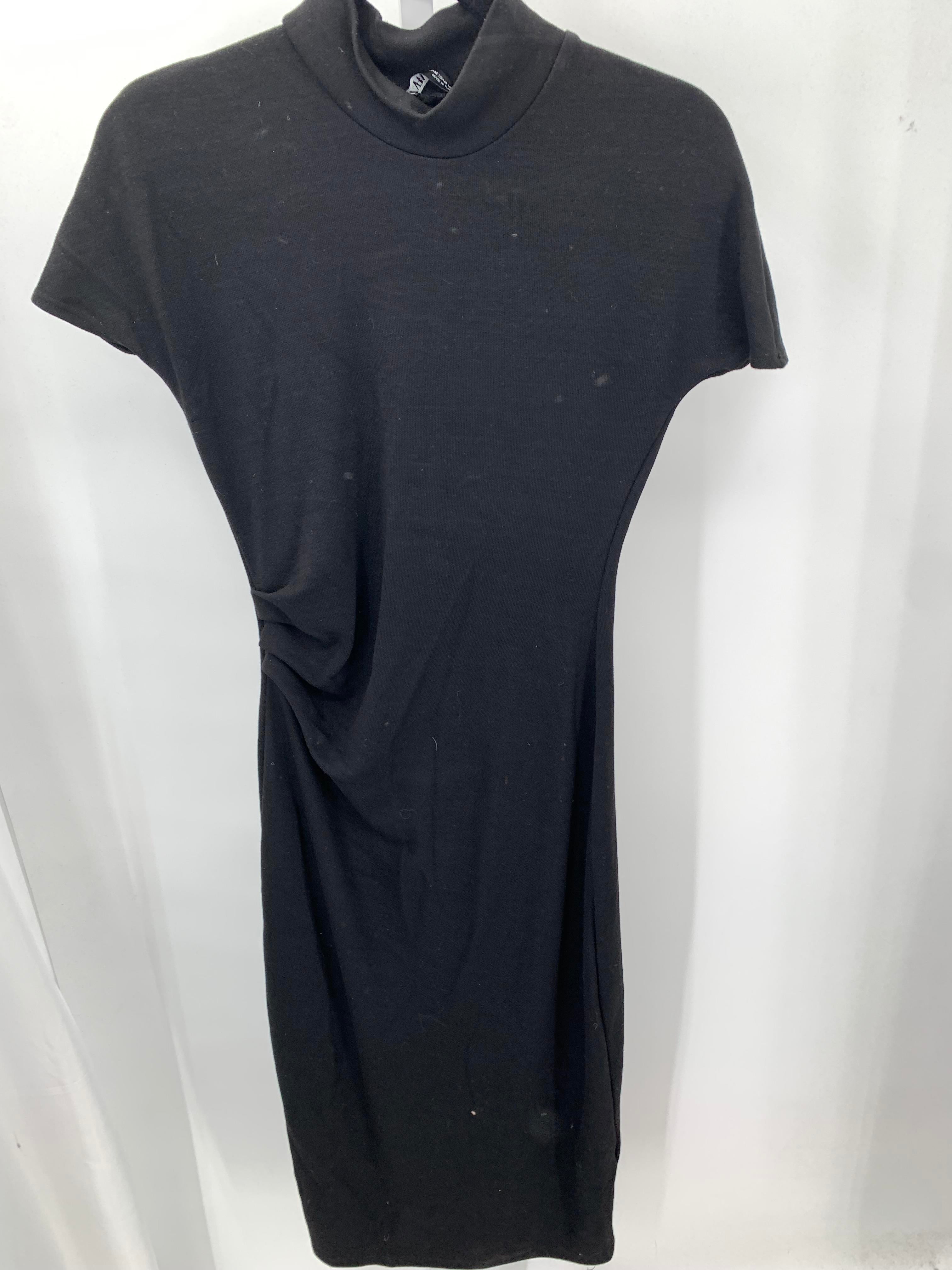 Zara Size Medium Misses Short Sleeve Dress
