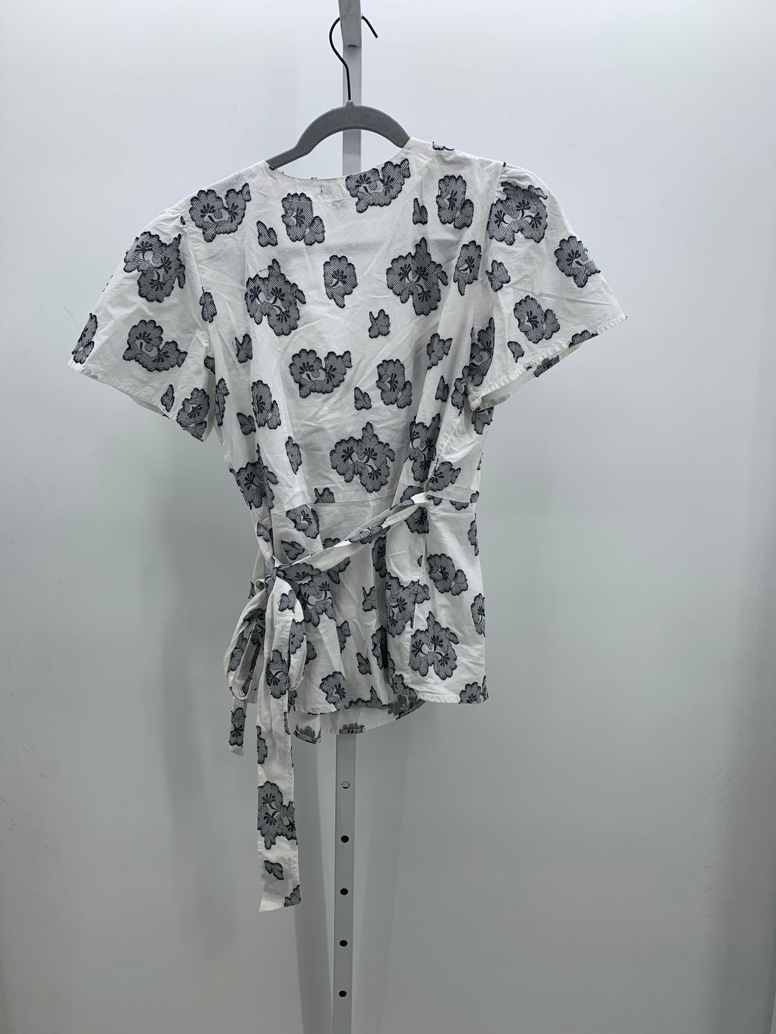 Ann Taylor Size 6 Misses Short Sleeve Shirt