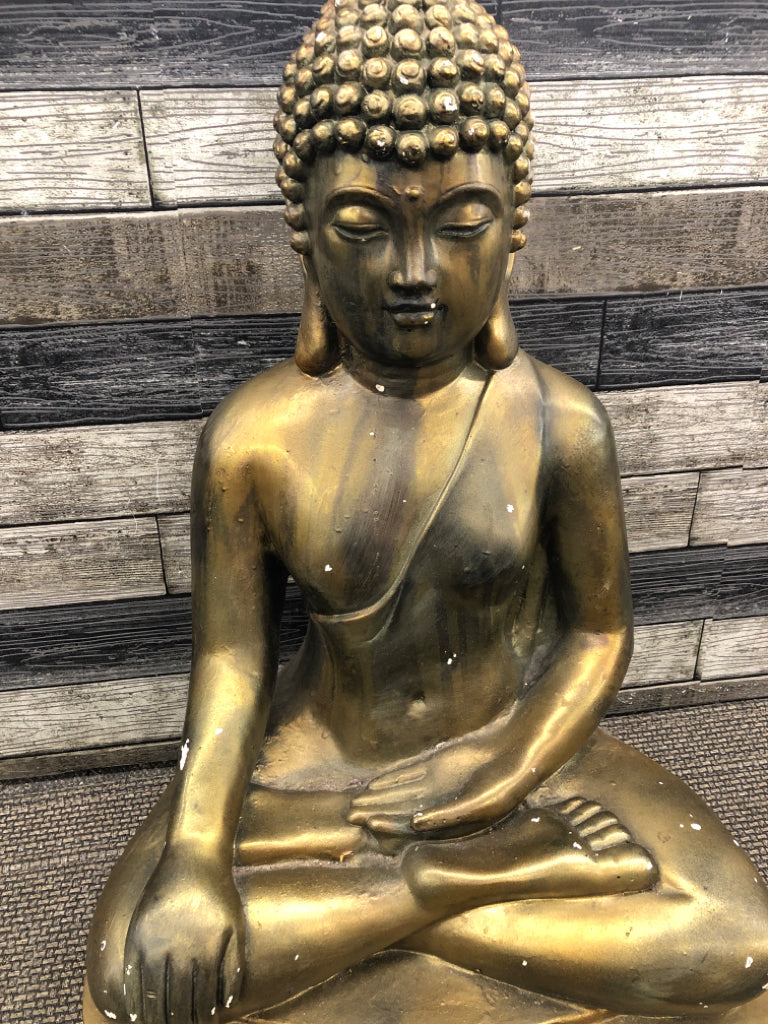 LARGE CERAMIC BUDDHA WOMAN SITTING METALLIC.