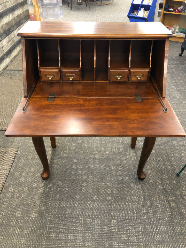 VTG-STYLE SECRETARY DESK.