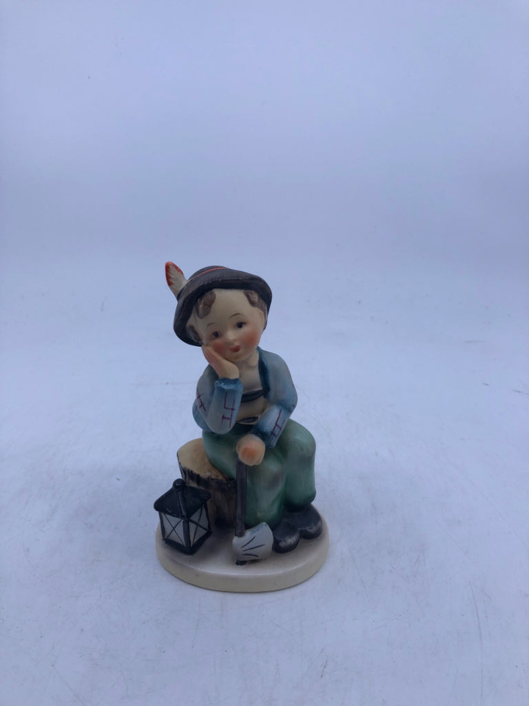 Figurine
