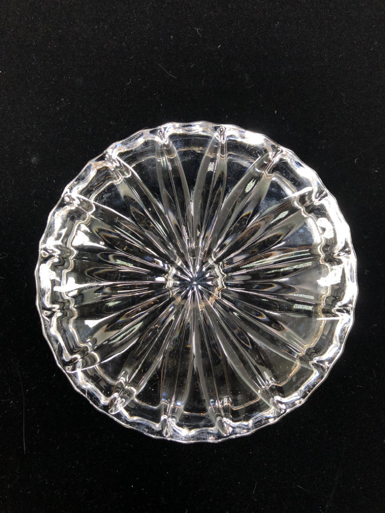 VTG CRYSTAL CANDLE HOLDER.
