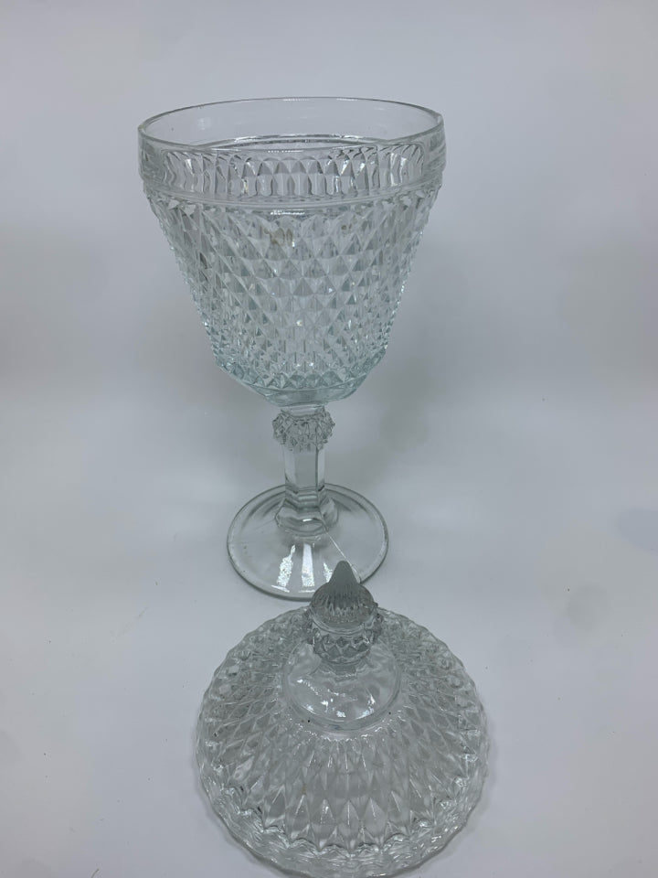 VTG DIAMOND CUT GLASS PEDESTAL CANDY DISH W/LID.