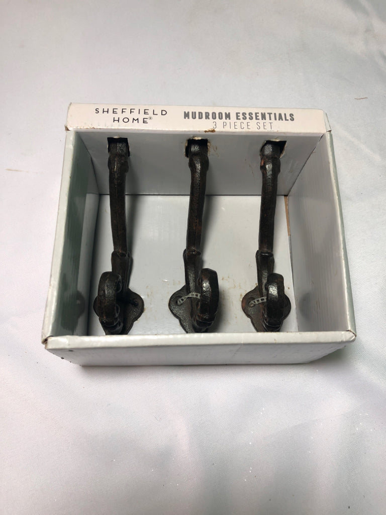 NIB 3 HEAVY  METAL WALL HOOKS SHEFFIELD HOME.