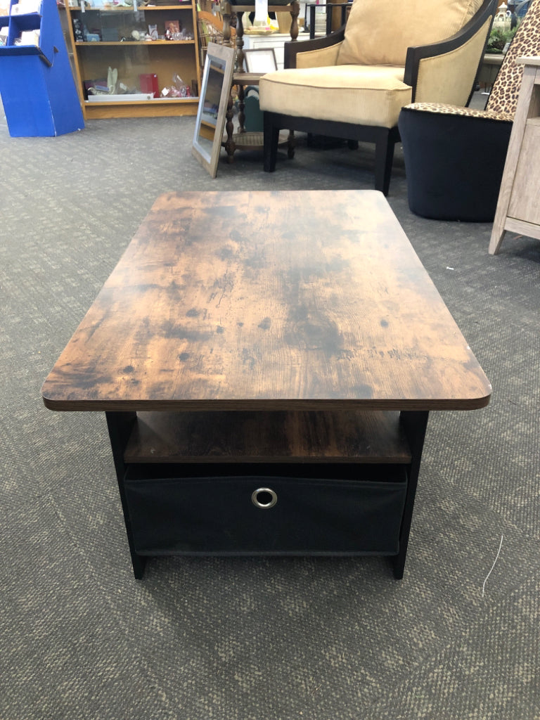 DARK WOOD COFFEE TABLE W/SIDE STORAGE.