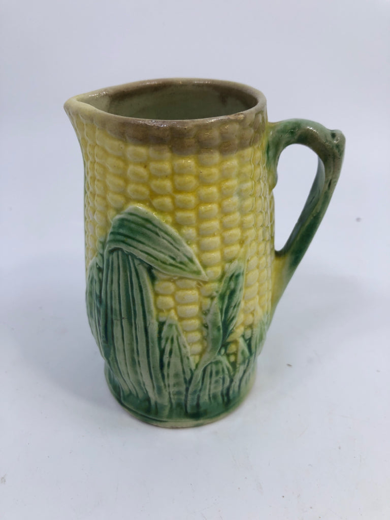 VTG MAJOLICA CORN CREAMER.
