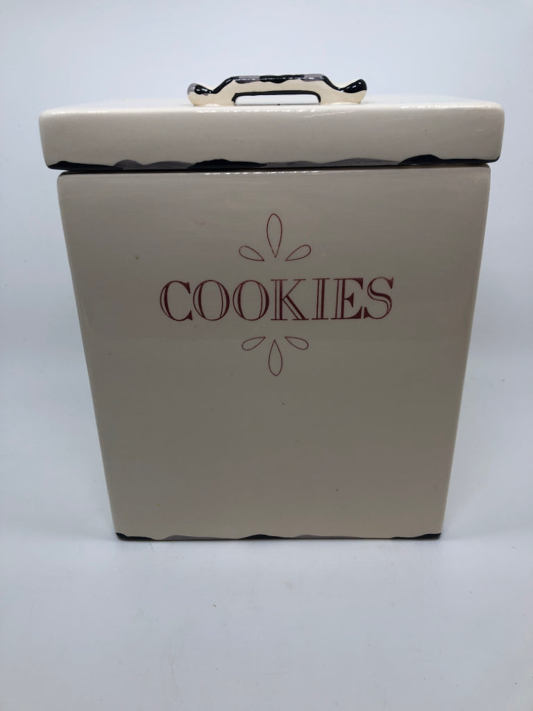 DISTRESSED STYLE COOKIE JAR W/LID.
