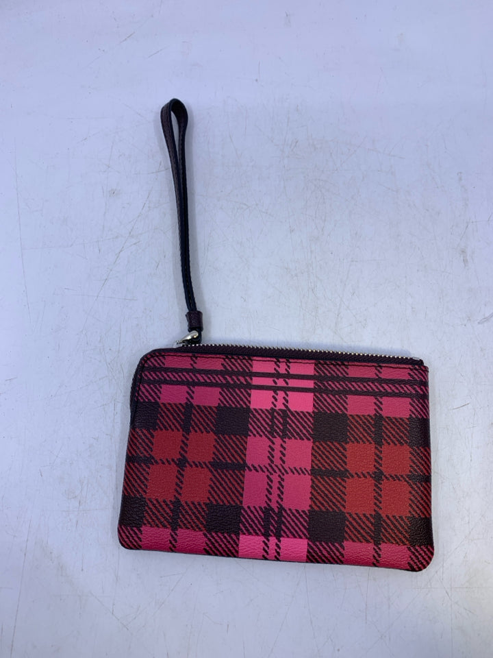 Coach Plaid Corner Zip Wristlet